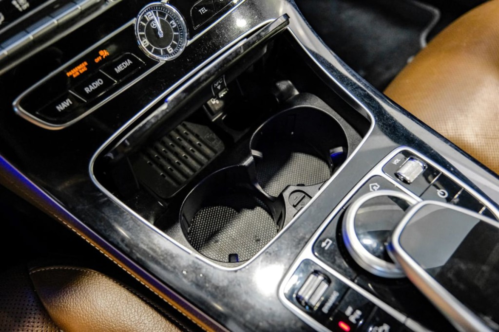 2018 Mercedes-Benz E-Class Image 33