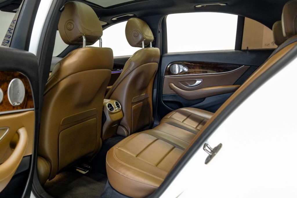 2018 Mercedes-Benz E-Class Image 49