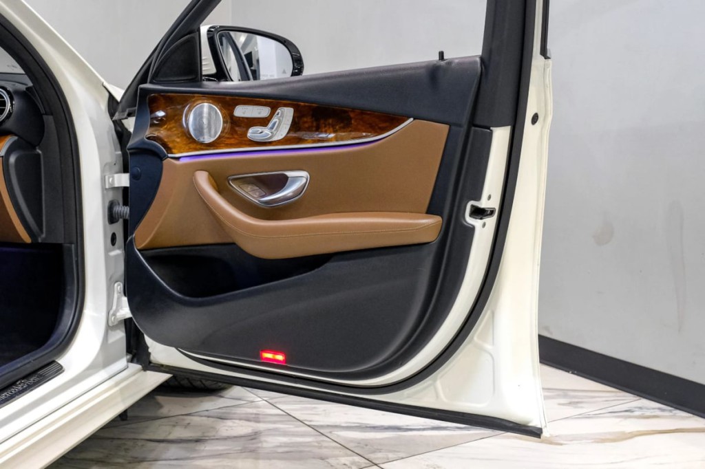 2018 Mercedes-Benz E-Class Image 62