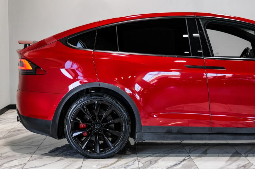 2019 Tesla Model X Image 11