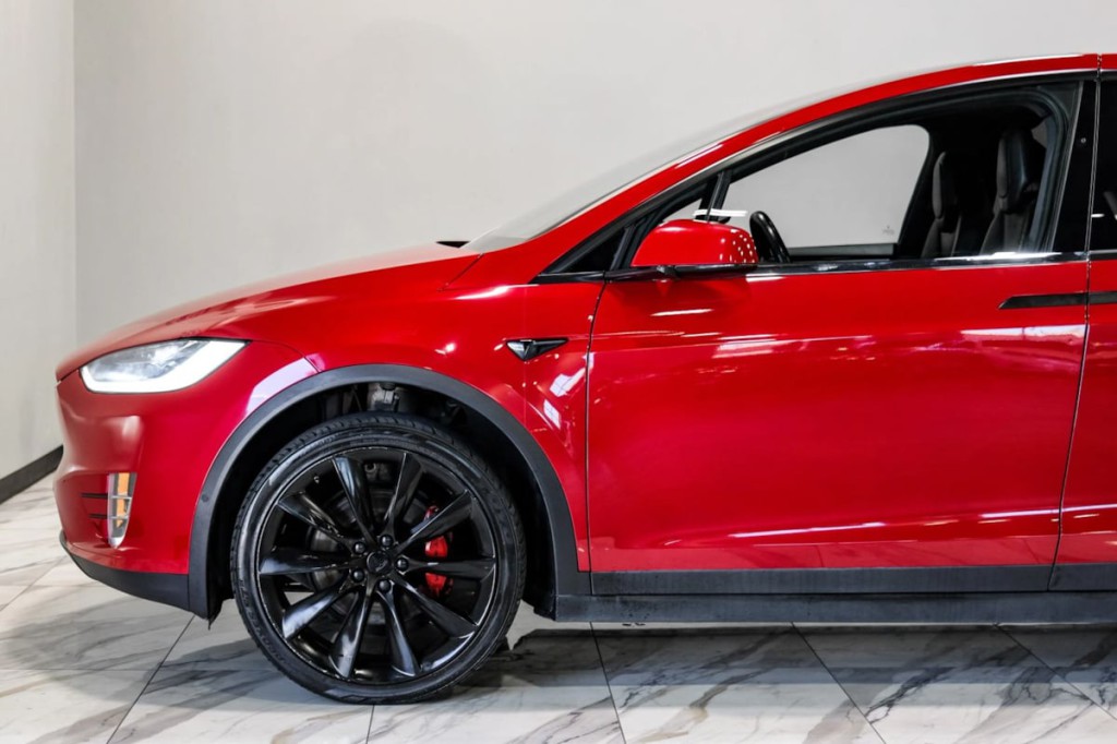 2019 Tesla Model X Image 13