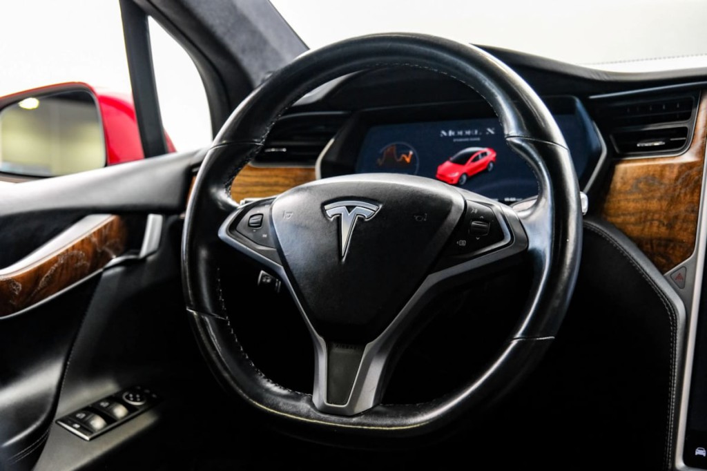 2019 Tesla Model X Image 19