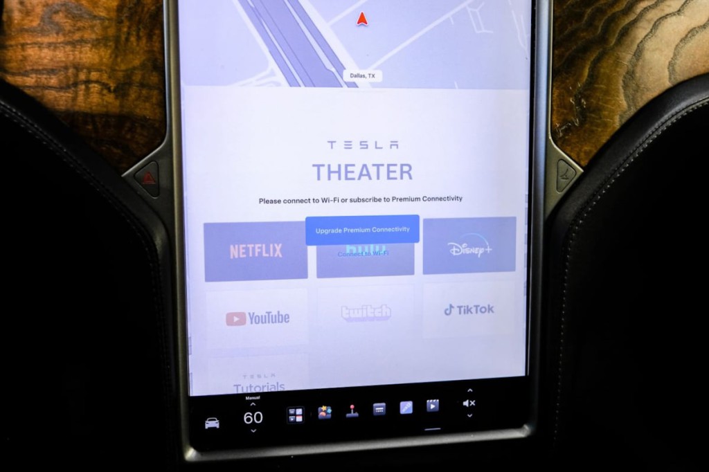2019 Tesla Model X Image 38