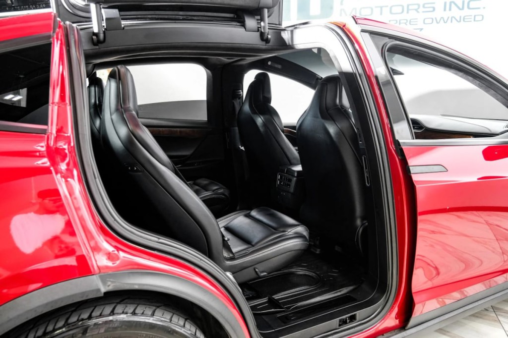 2019 Tesla Model X Image 42