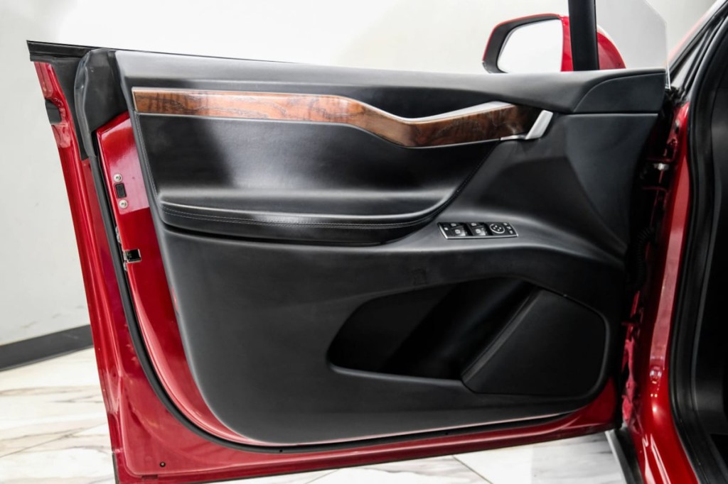 2019 Tesla Model X Image 49
