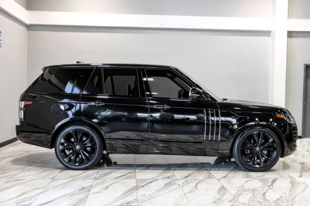 2021 Land Rover Range Rover Image 9