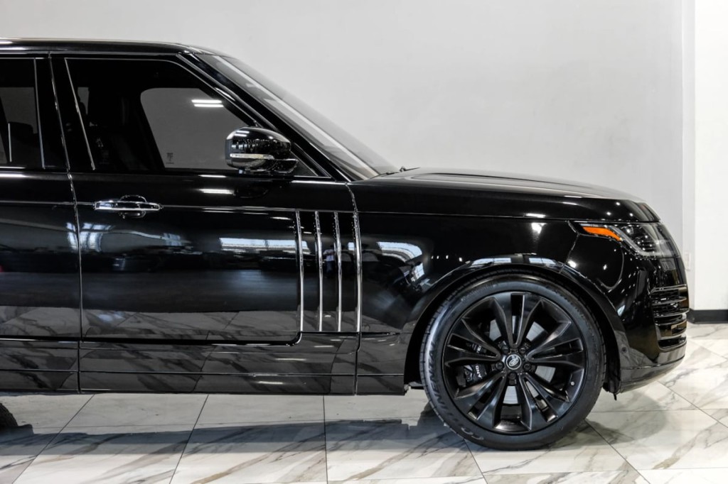 2021 Land Rover Range Rover Image 15