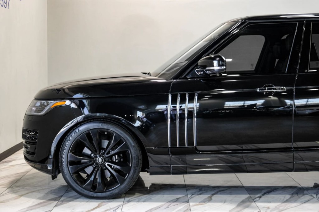 2021 Land Rover Range Rover Image 16