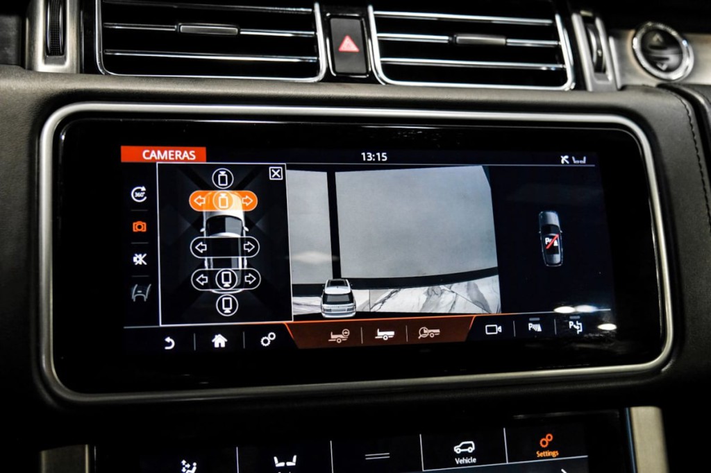 2021 Land Rover Range Rover Image 30