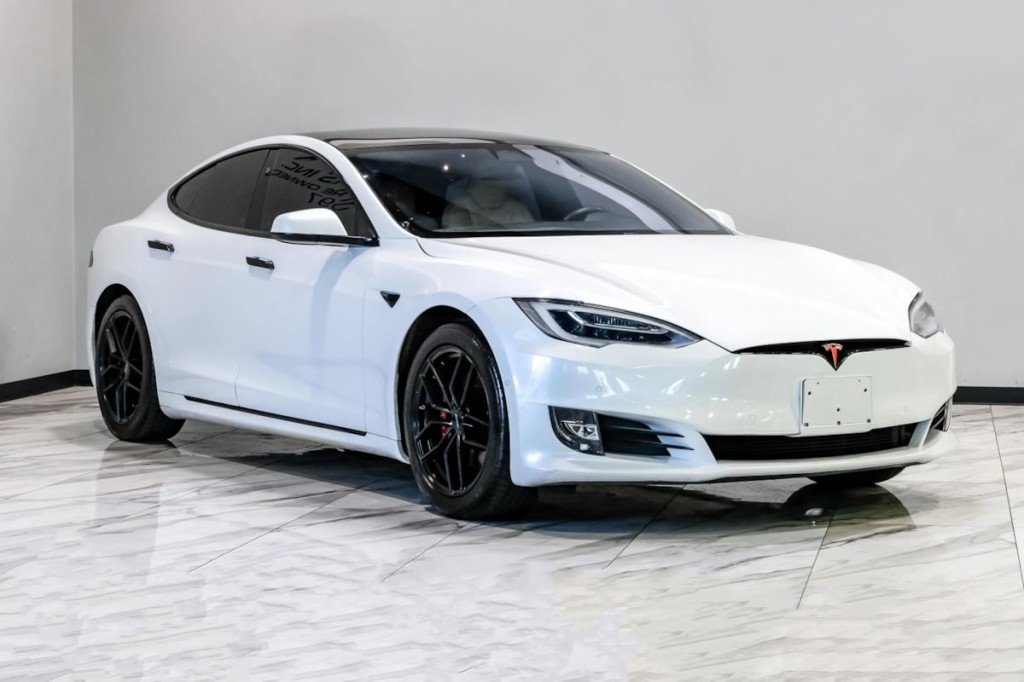 2021 Tesla Model S Image 7