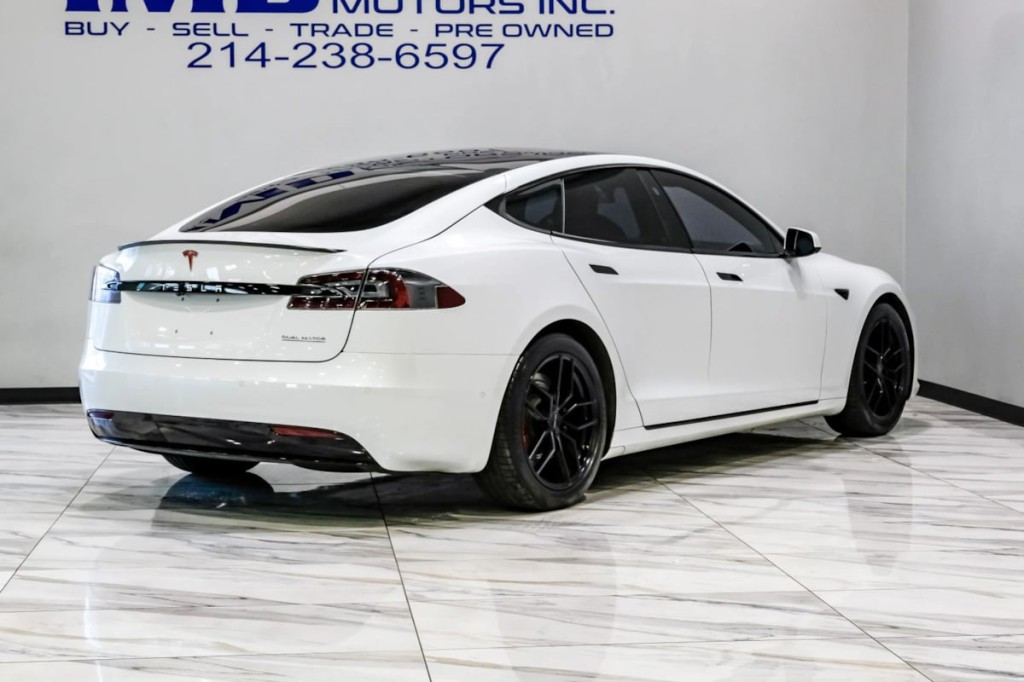 2021 Tesla Model S Image 9