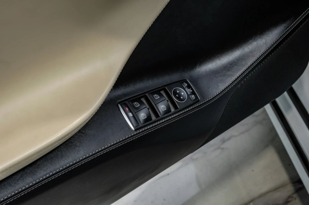 2021 Tesla Model S Image 45