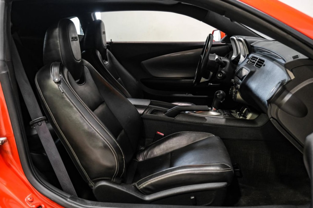 2010 Chevrolet Camaro Image 25