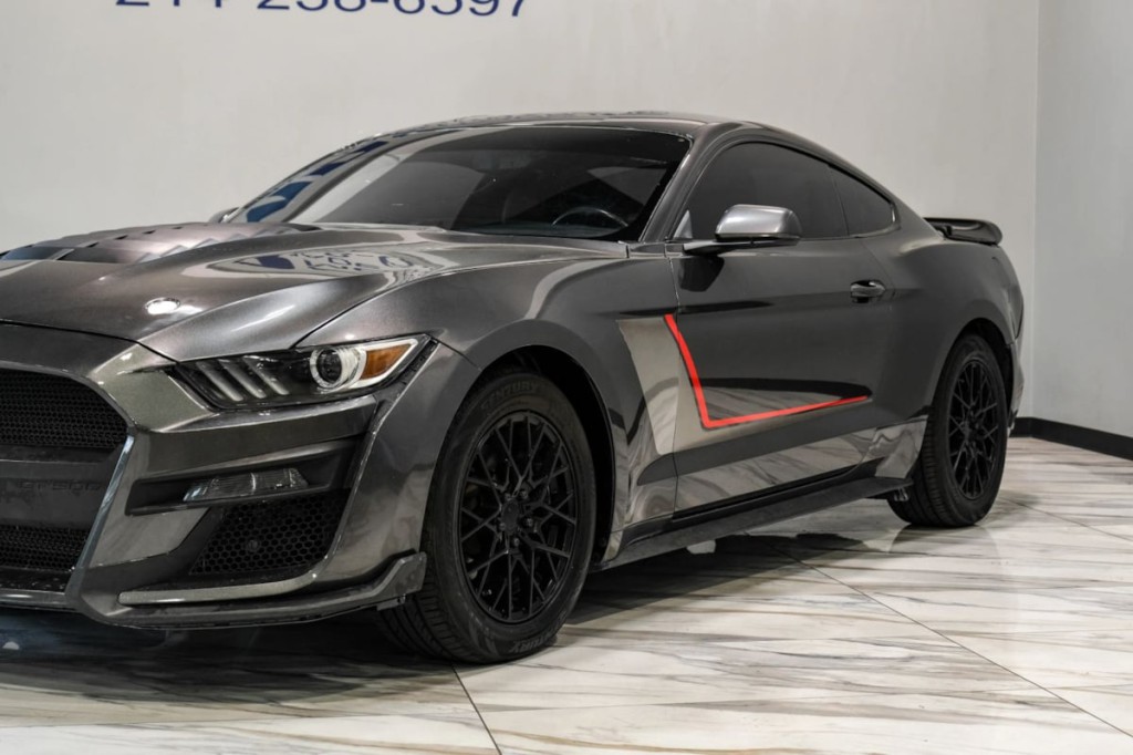 2017 Ford Mustang Image 7