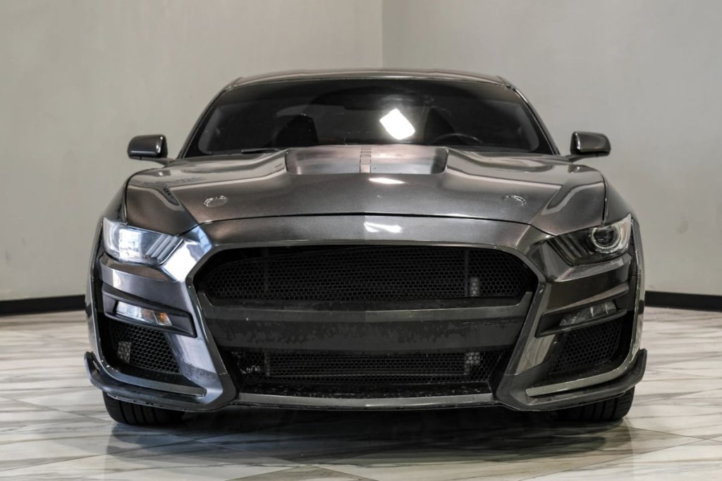 2017 Ford Mustang Image 8