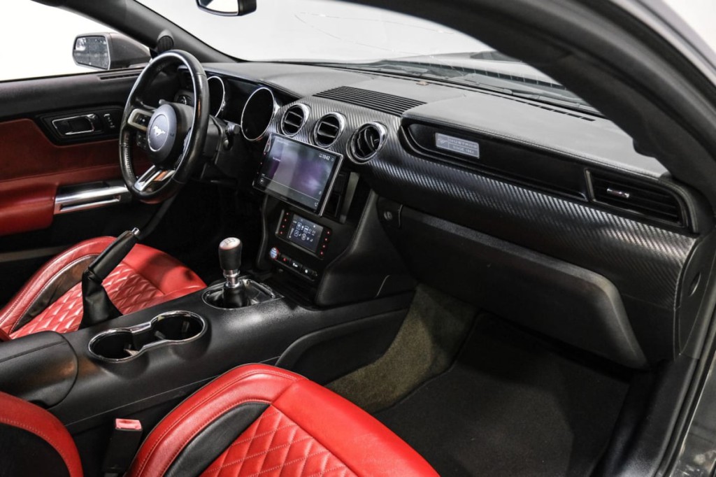 2017 Ford Mustang Image 15