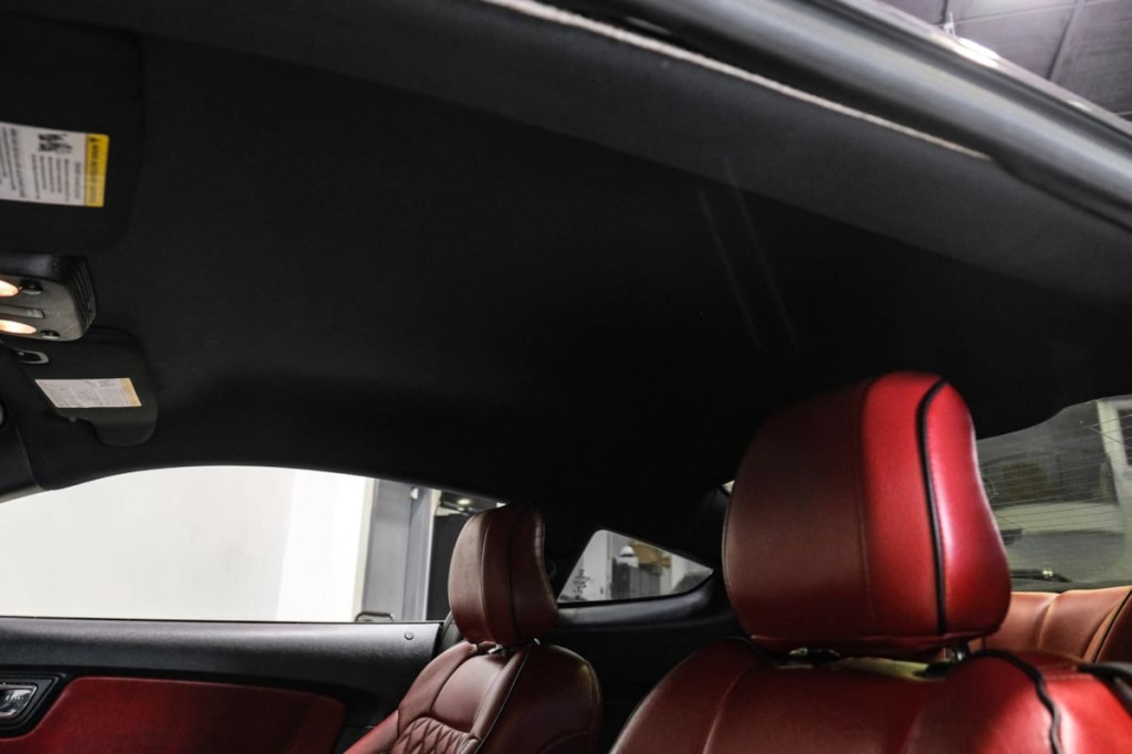 2017 Ford Mustang Image 28