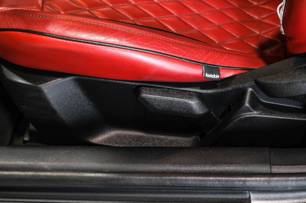 2017 Ford Mustang Image 30