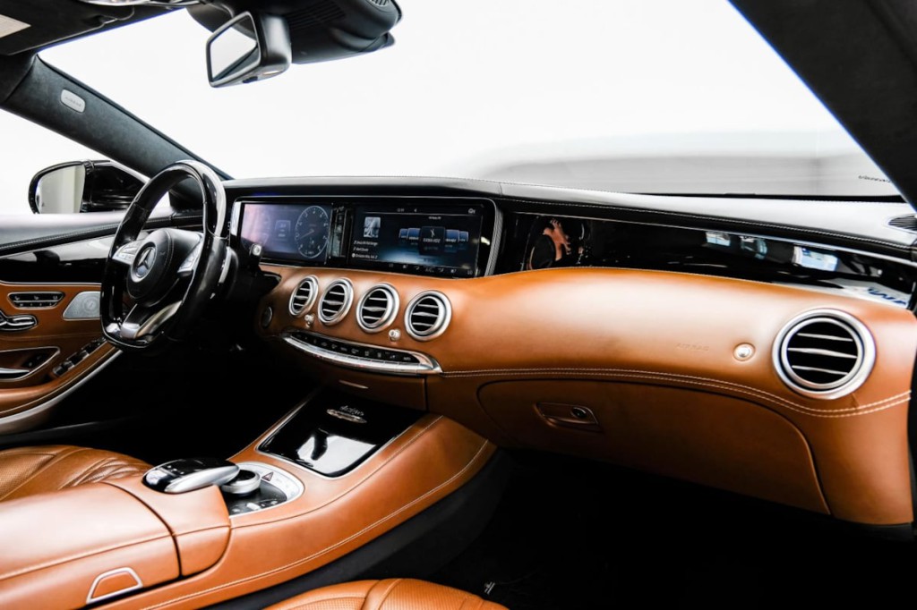 2017 Mercedes-Benz S-Class Image 18