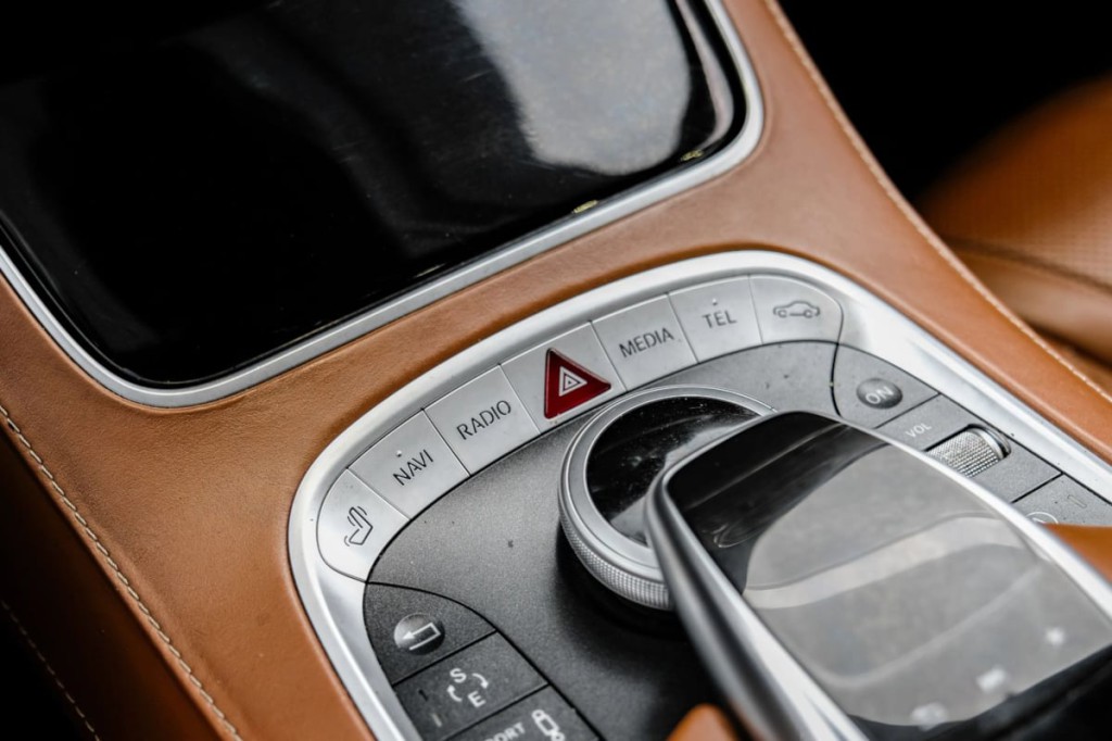 2017 Mercedes-Benz S-Class Image 32