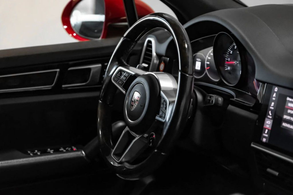 2021 Porsche Cayenne Image 18