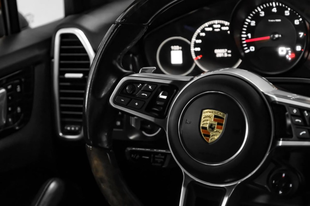 2021 Porsche Cayenne Image 21