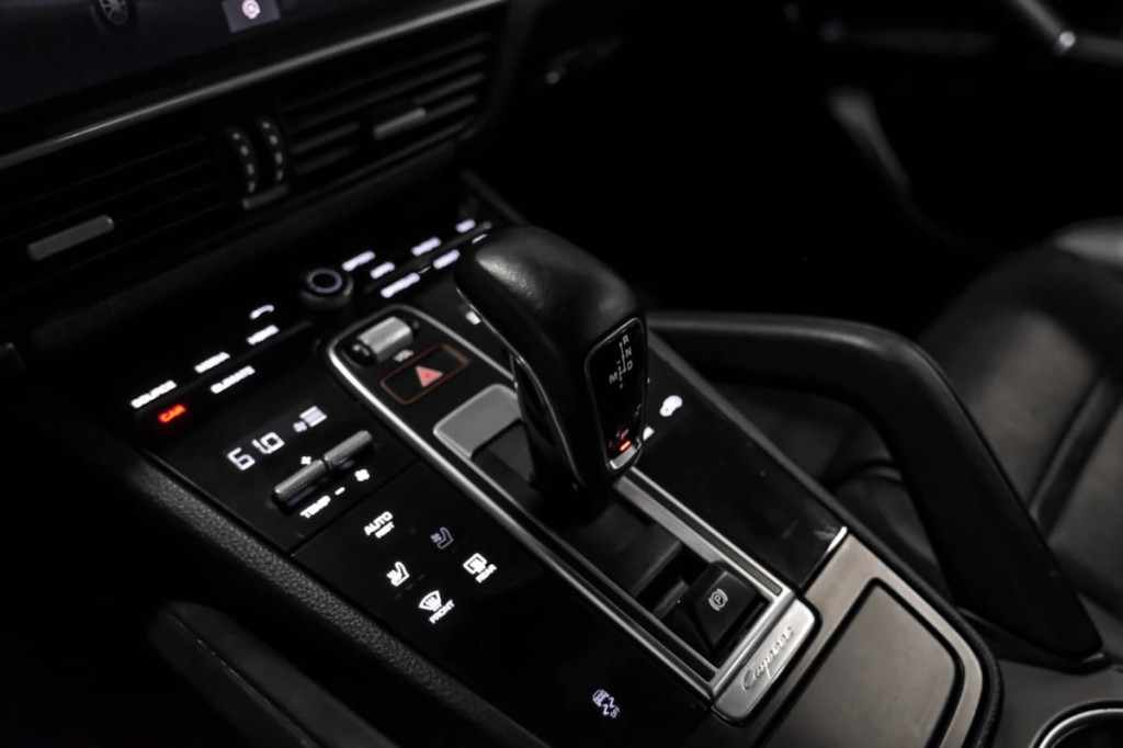 2021 Porsche Cayenne Image 26