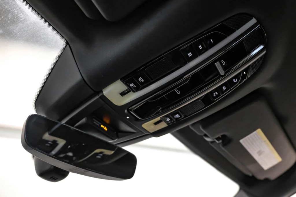 2021 Porsche Cayenne Image 30