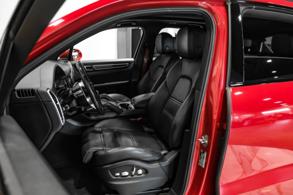 2021 Porsche Cayenne Image 31