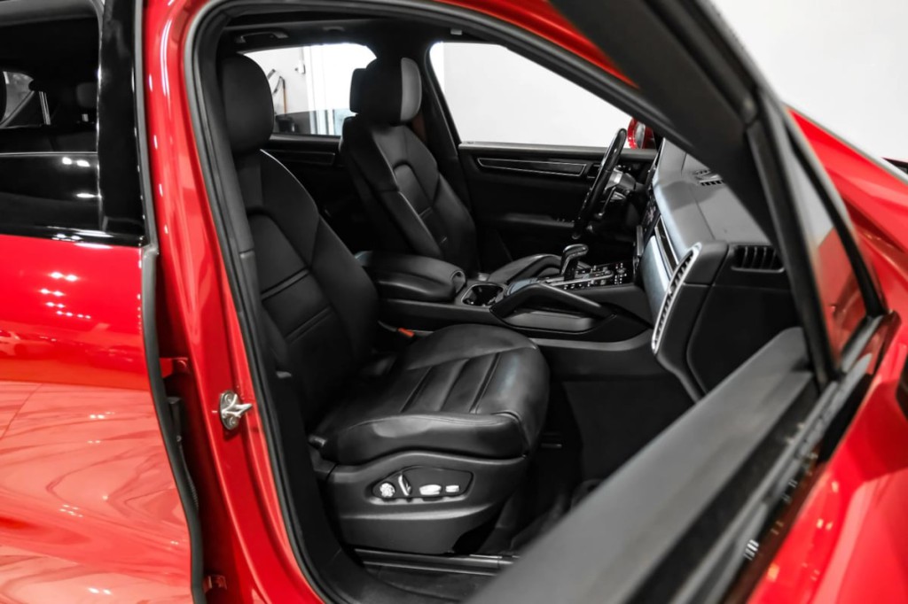 2021 Porsche Cayenne Image 33