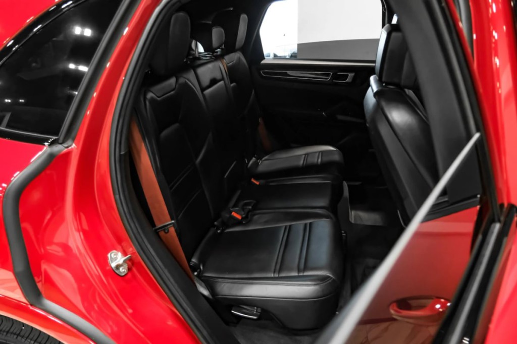2021 Porsche Cayenne Image 34