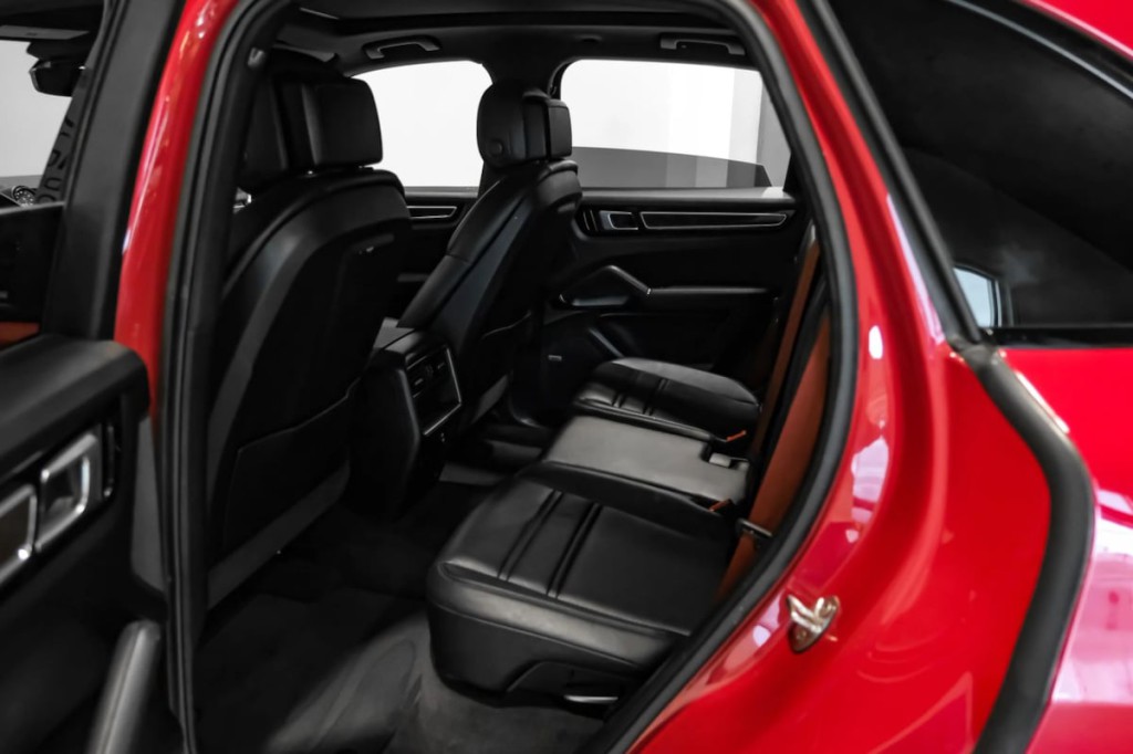 2021 Porsche Cayenne Image 36