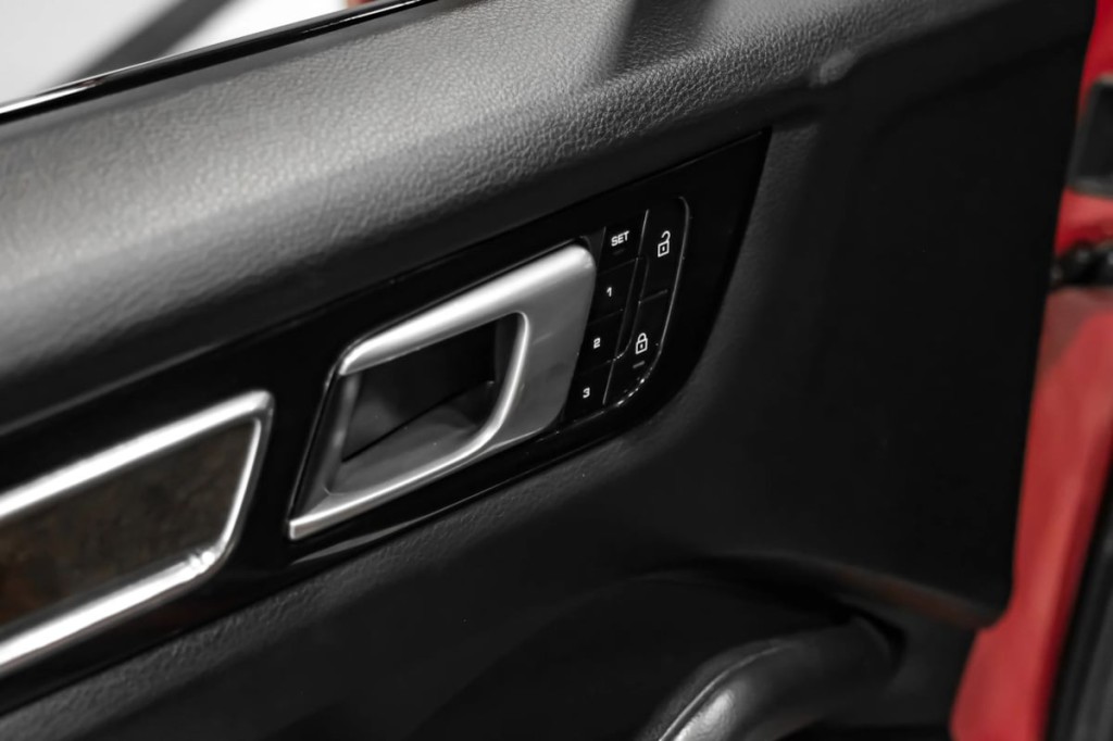 2021 Porsche Cayenne Image 41
