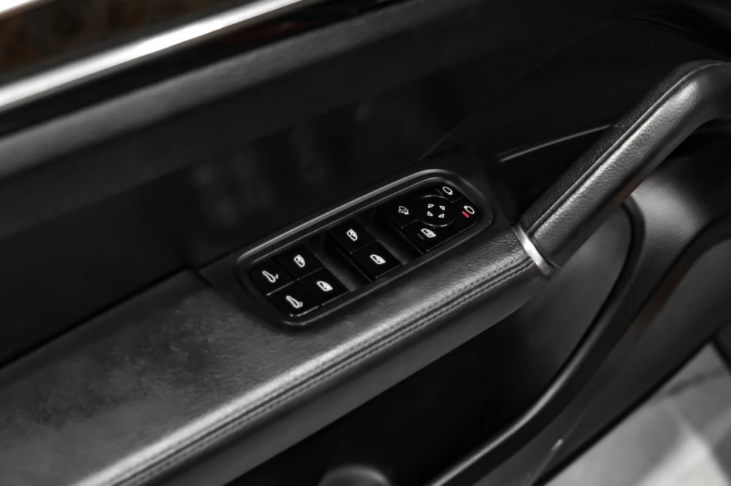 2021 Porsche Cayenne Image 42