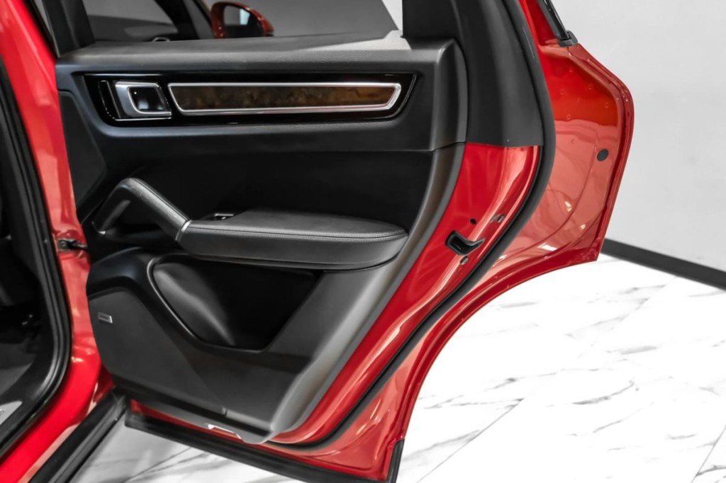 2021 Porsche Cayenne Image 45