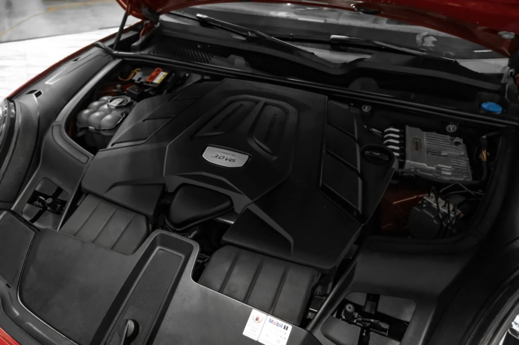 2021 Porsche Cayenne Image 48