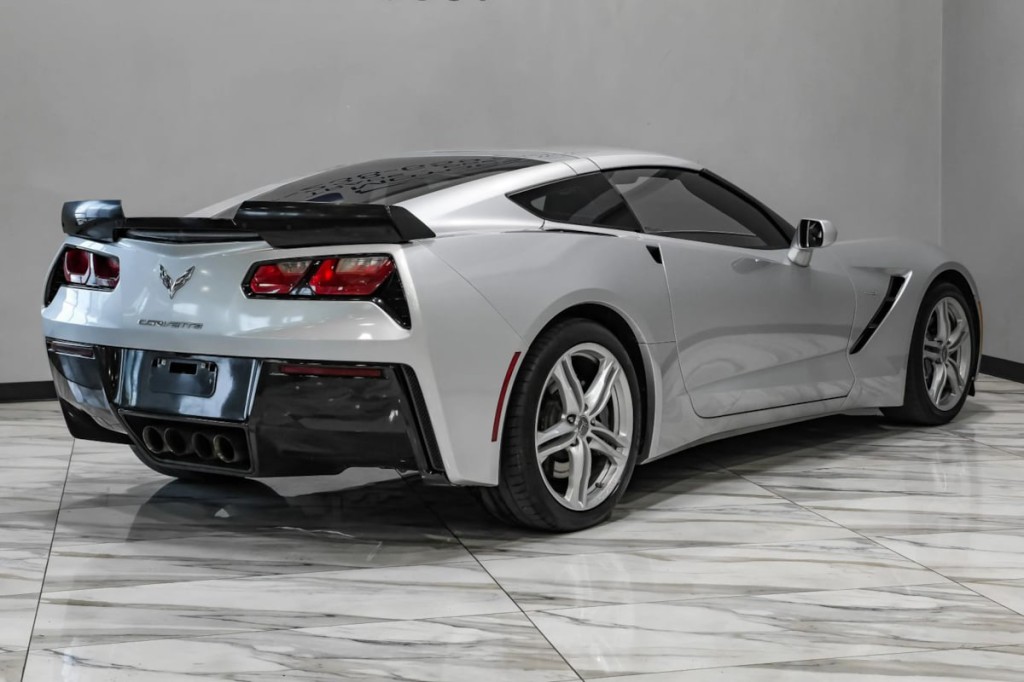 2017 Chevrolet Corvette Image 10