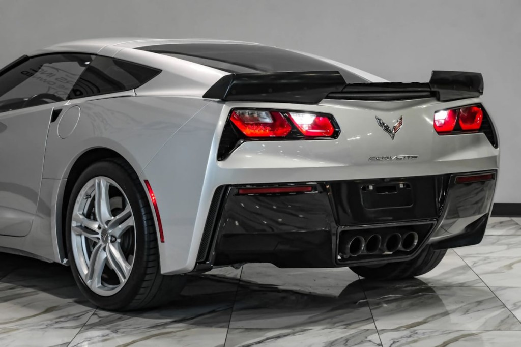2017 Chevrolet Corvette Image 14