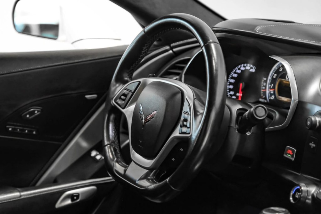 2017 Chevrolet Corvette Image 16