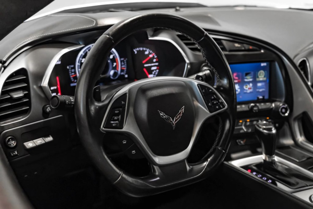 2017 Chevrolet Corvette Image 17