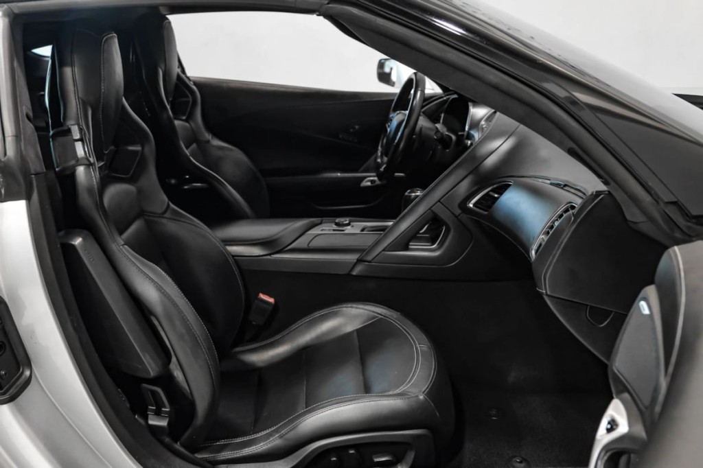 2017 Chevrolet Corvette Image 31