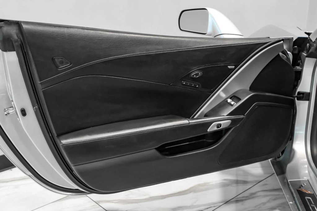 2017 Chevrolet Corvette Image 35