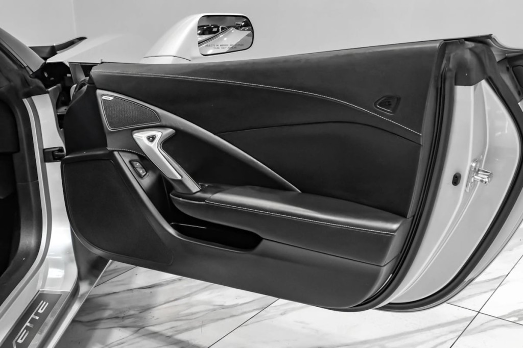 2017 Chevrolet Corvette Image 37