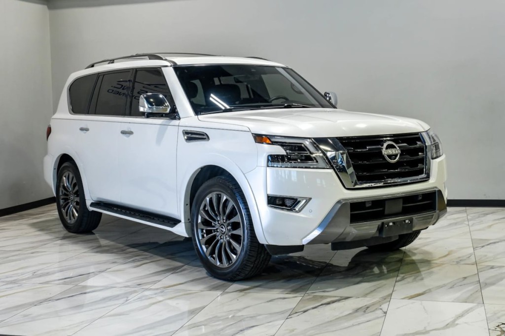 2023 Nissan Armada Image 8