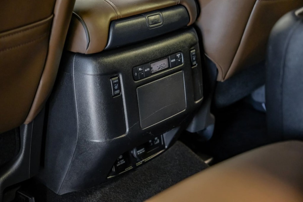 2023 Nissan Armada Image 47