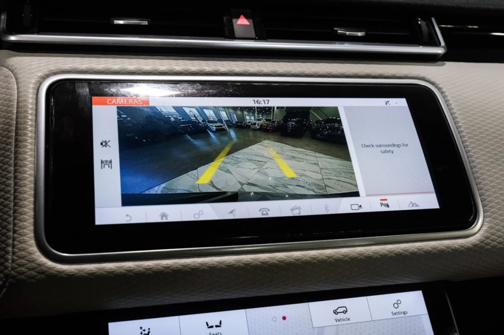 2020 Land Rover Range Rover Image 24