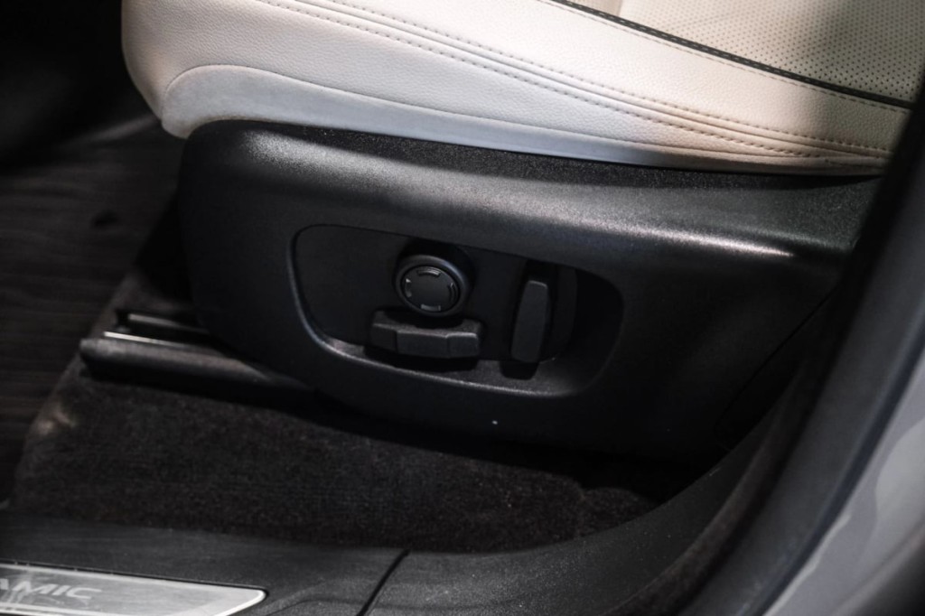 2020 Land Rover Range Rover Image 29