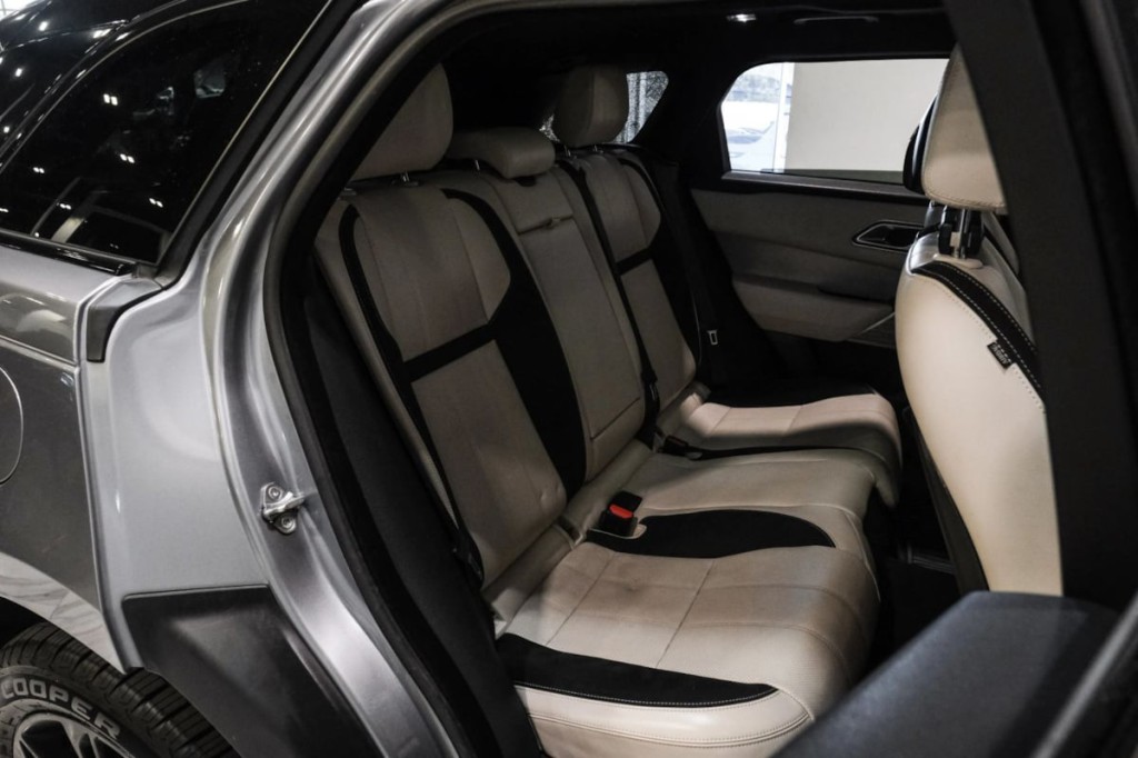 2020 Land Rover Range Rover Image 32