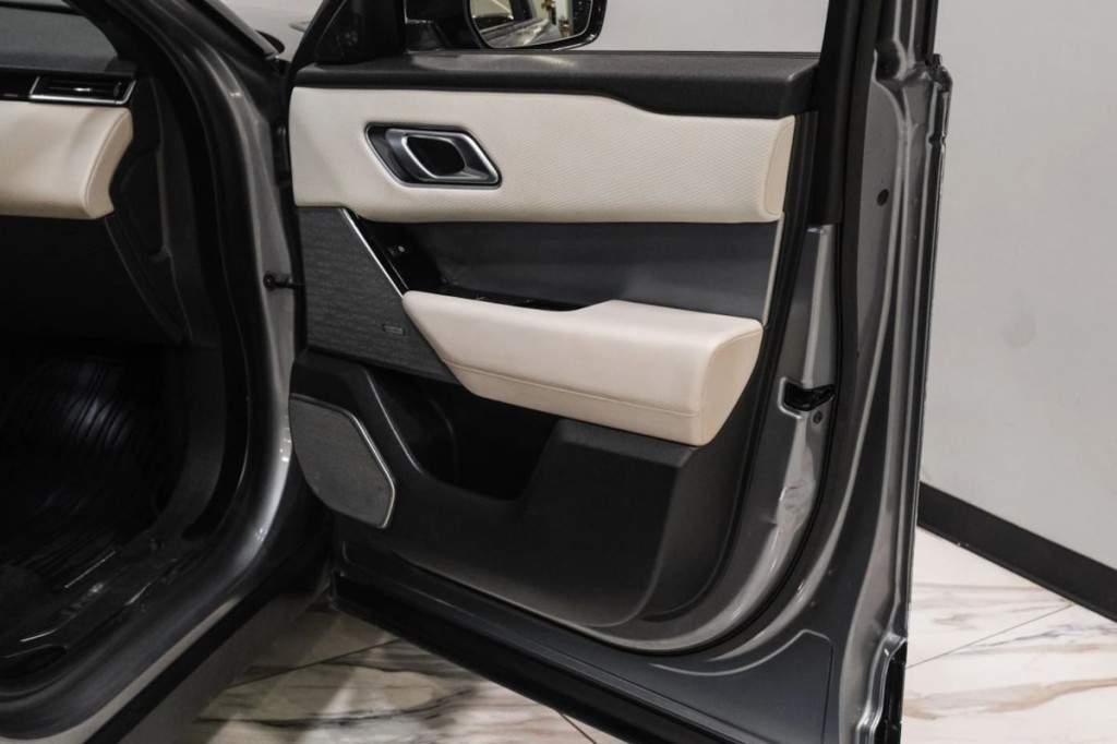 2020 Land Rover Range Rover Image 41