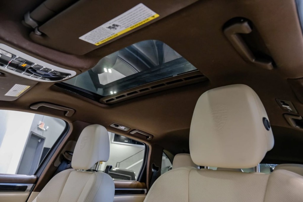 2017 Porsche Cayenne Image 6
